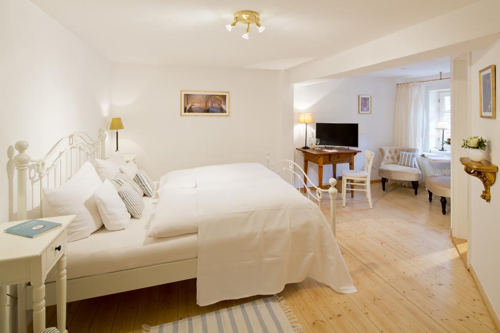Romantik Hotel Landhaus Baerenmuehle Frankenau Quarto foto