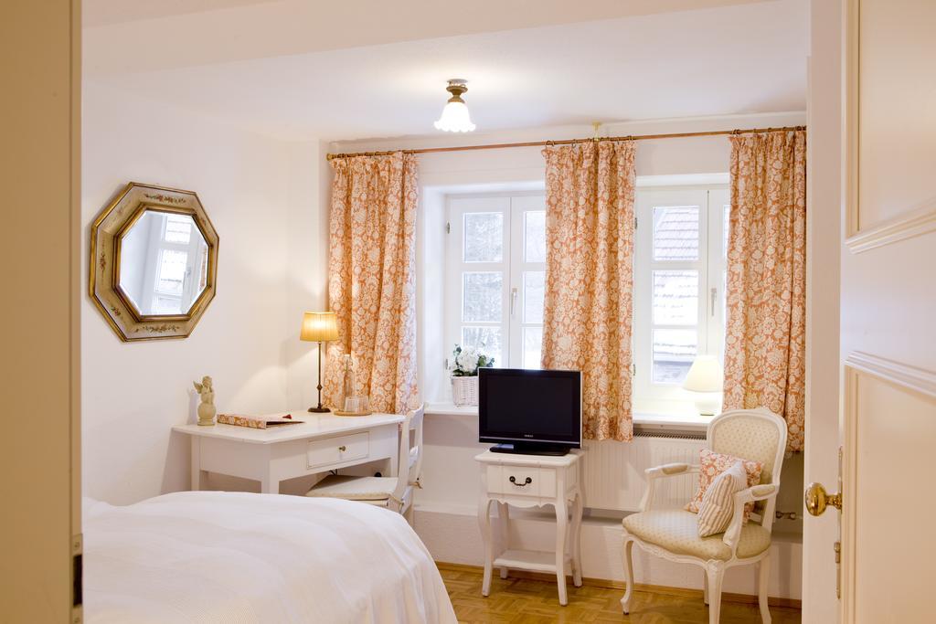 Romantik Hotel Landhaus Baerenmuehle Frankenau Exterior foto